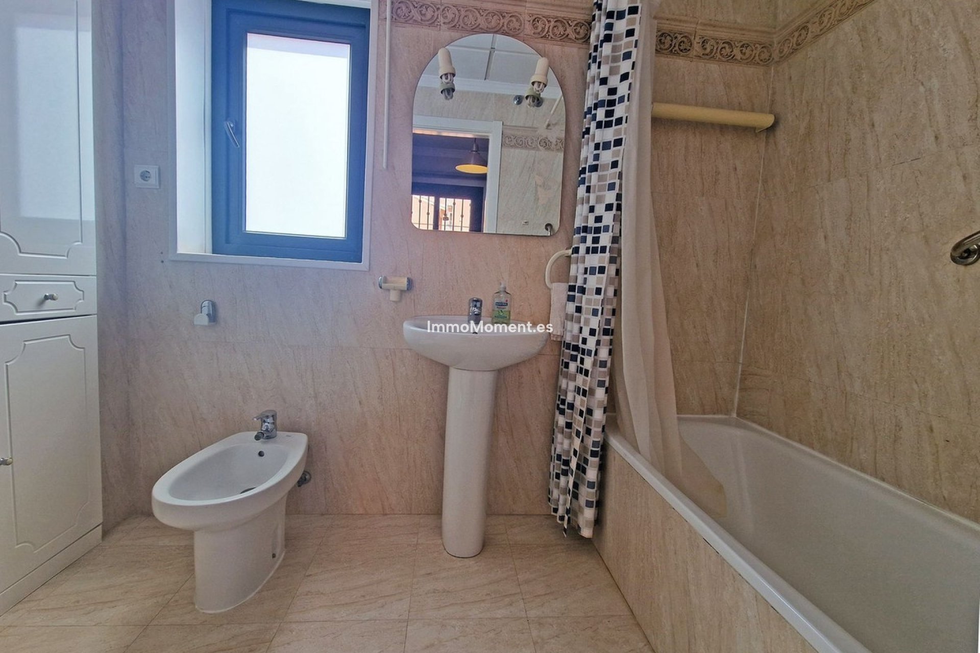 Resale - Apartment - Marbella - Elviria