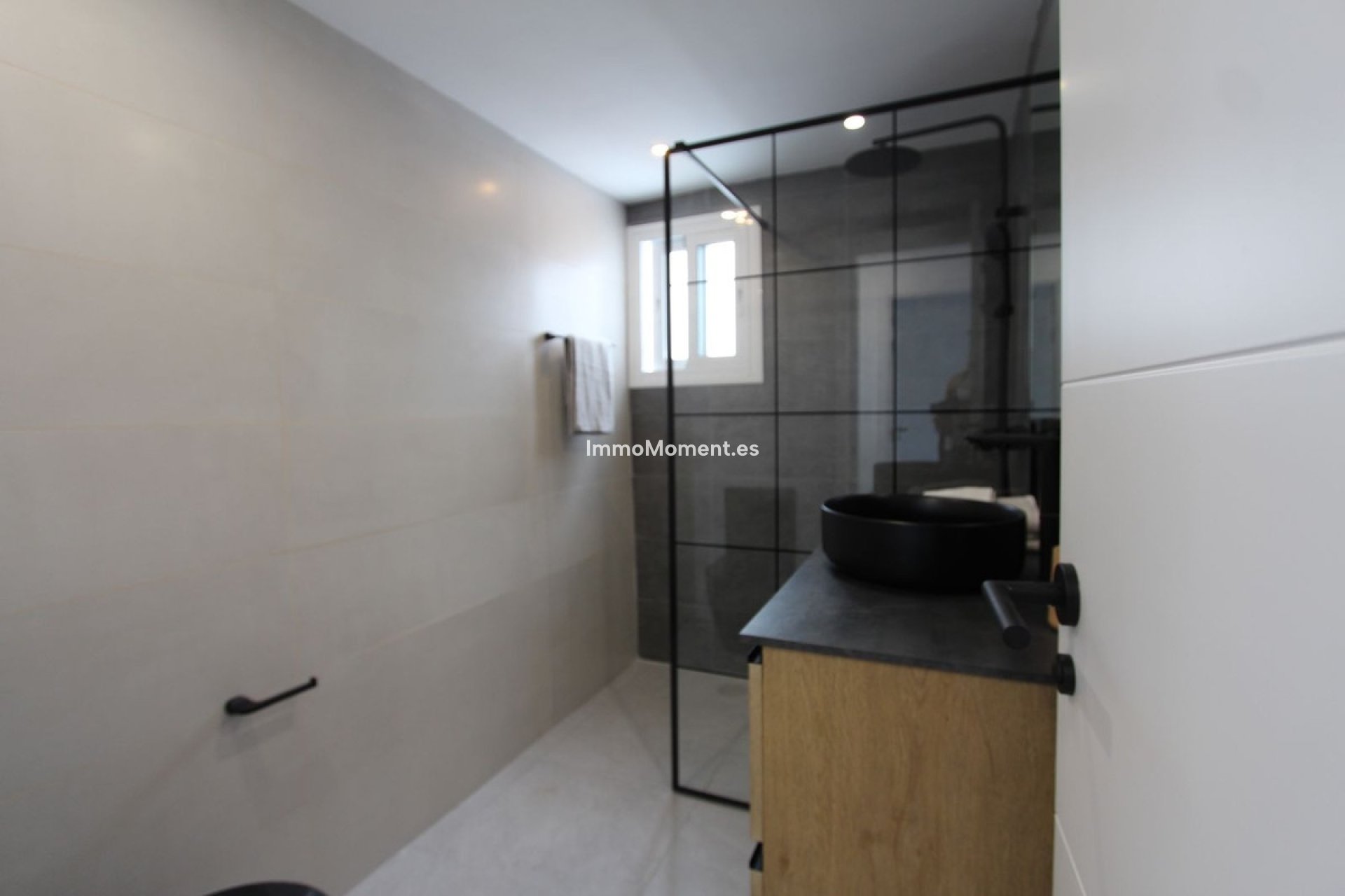 Resale - Apartment - Marbella - Elviria