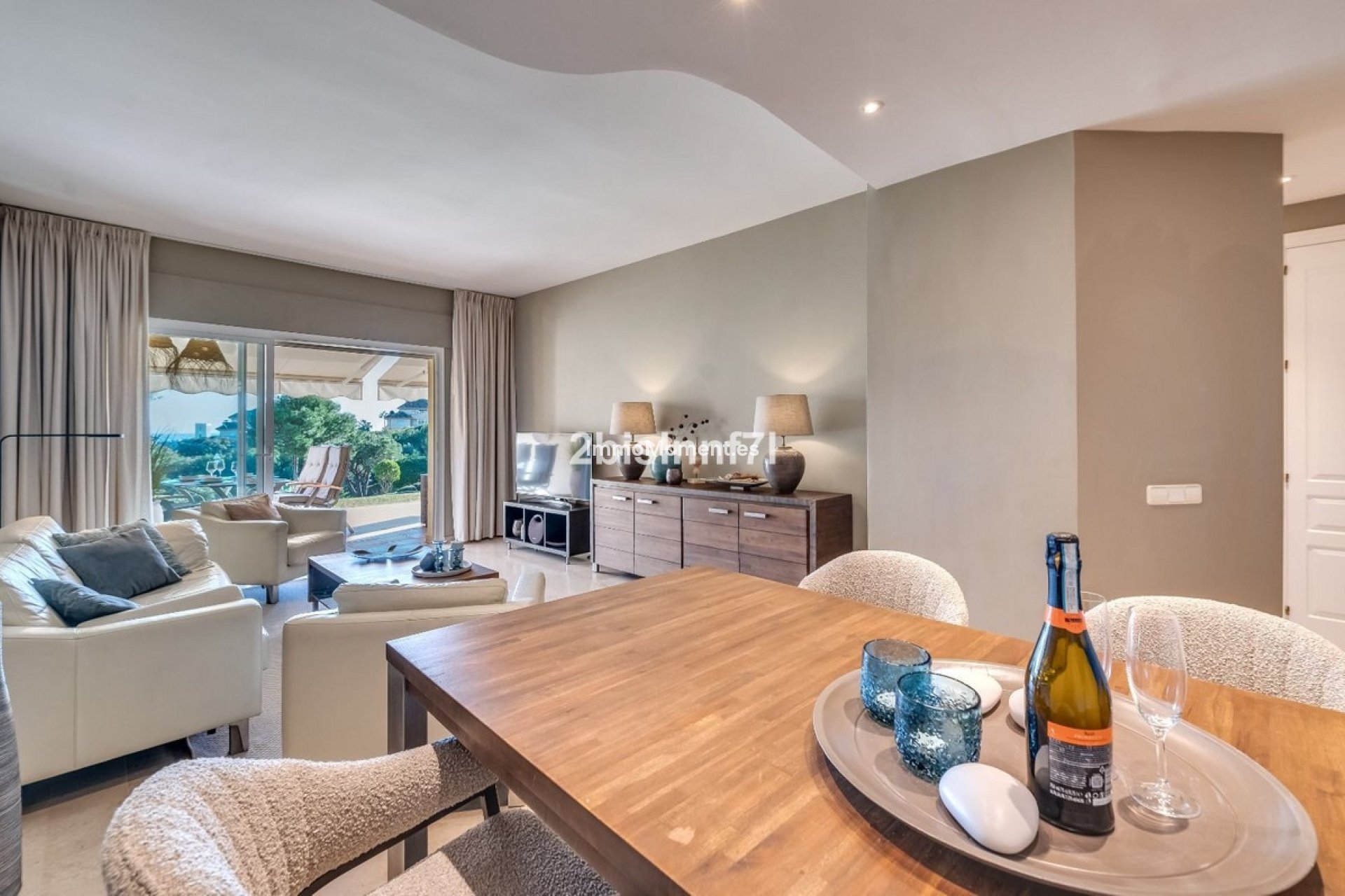 Resale - Apartment - Marbella - Elviria