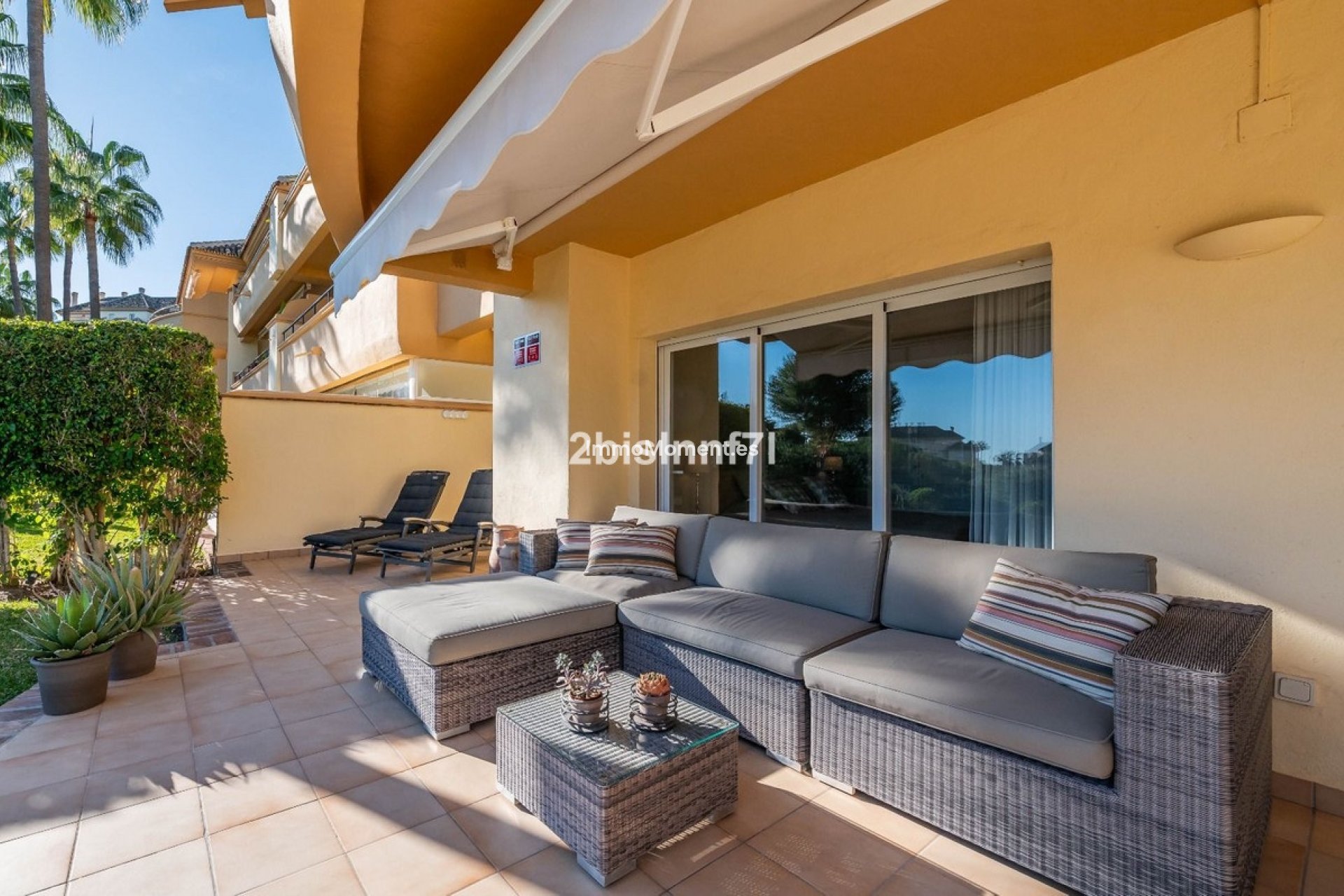 Resale - Apartment - Marbella - Elviria