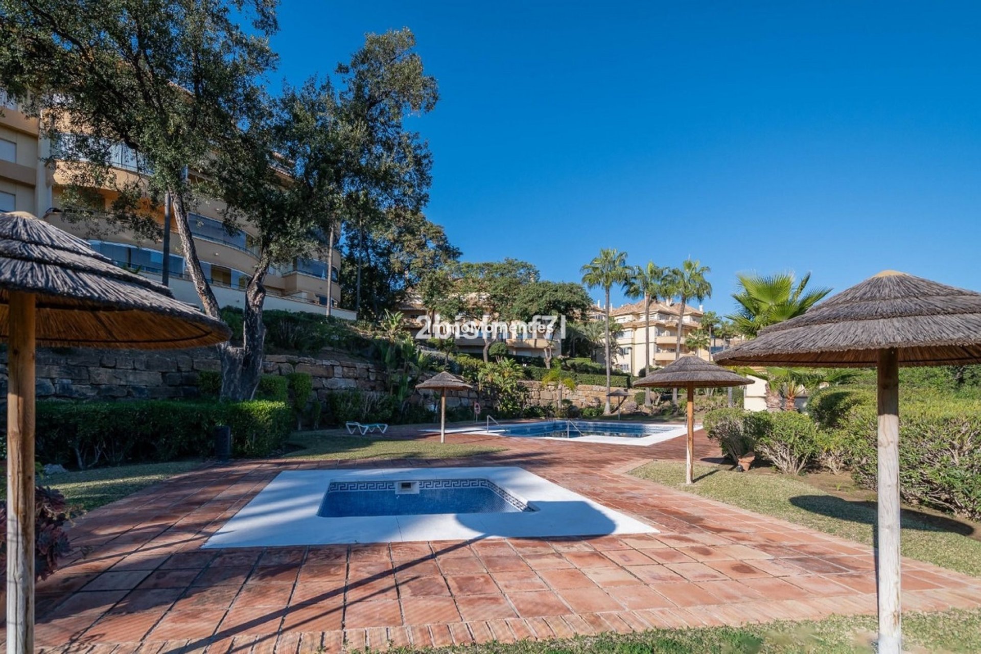 Resale - Apartment - Marbella - Elviria