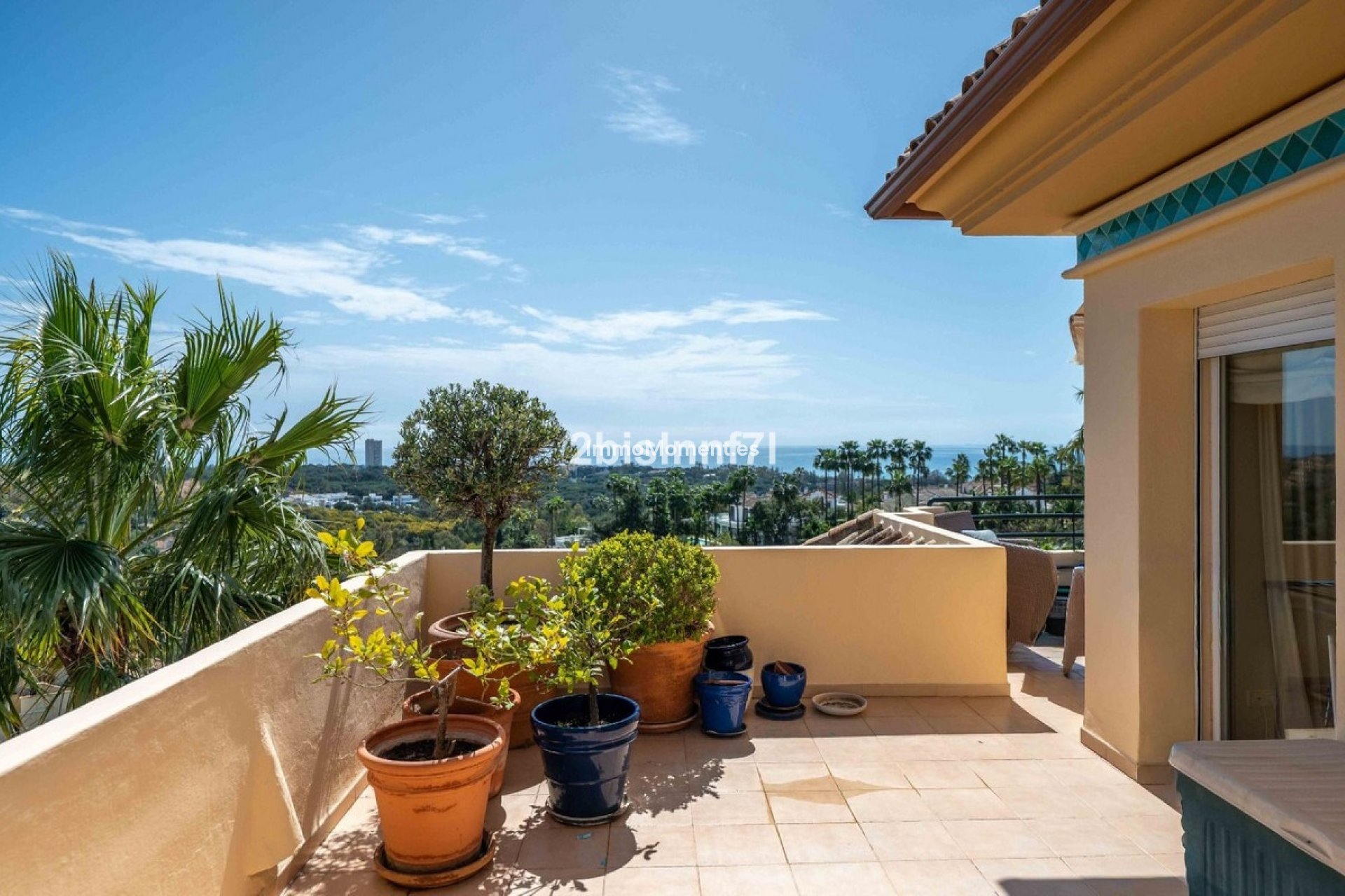 Resale - Apartment - Marbella - Elviria