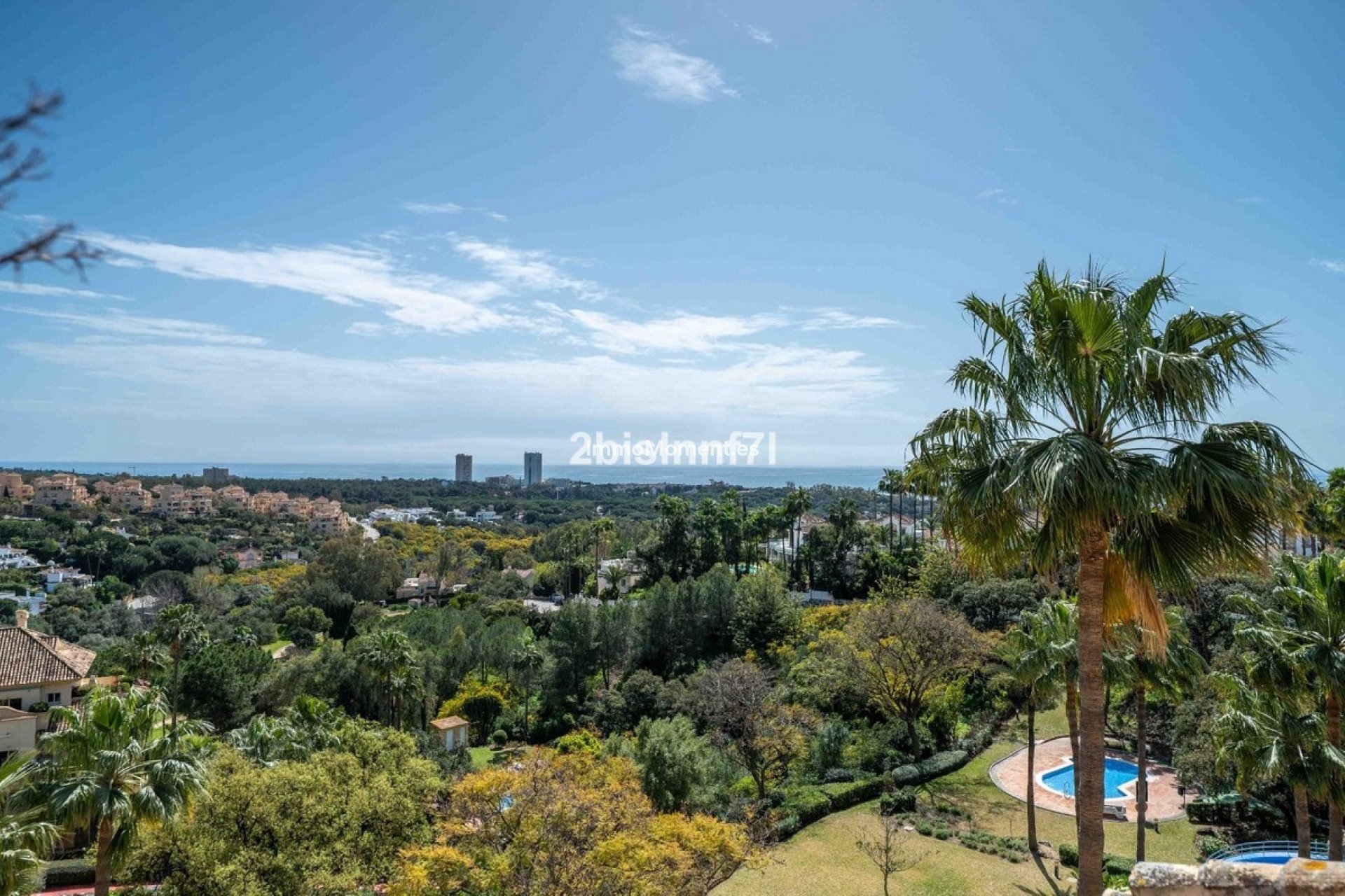 Resale - Apartment - Marbella - Elviria