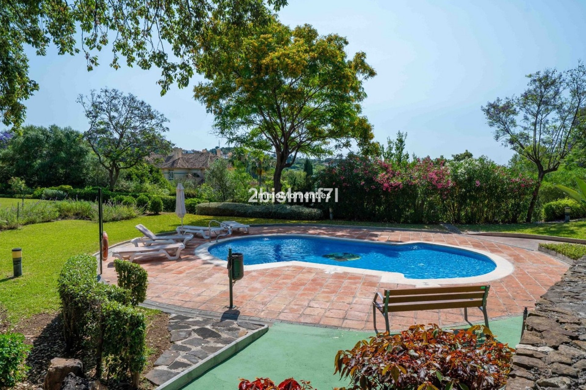 Resale - Apartment - Marbella - Elviria