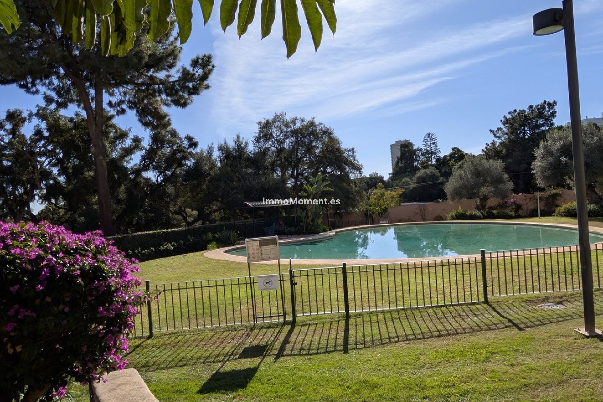 Resale - Apartment - Marbella - Elviria