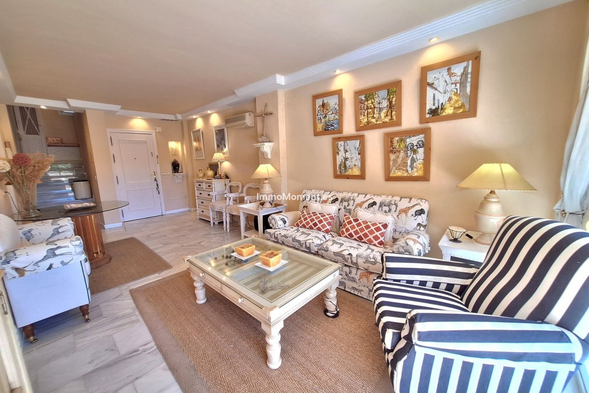 Resale - Apartment - Marbella - Elviria