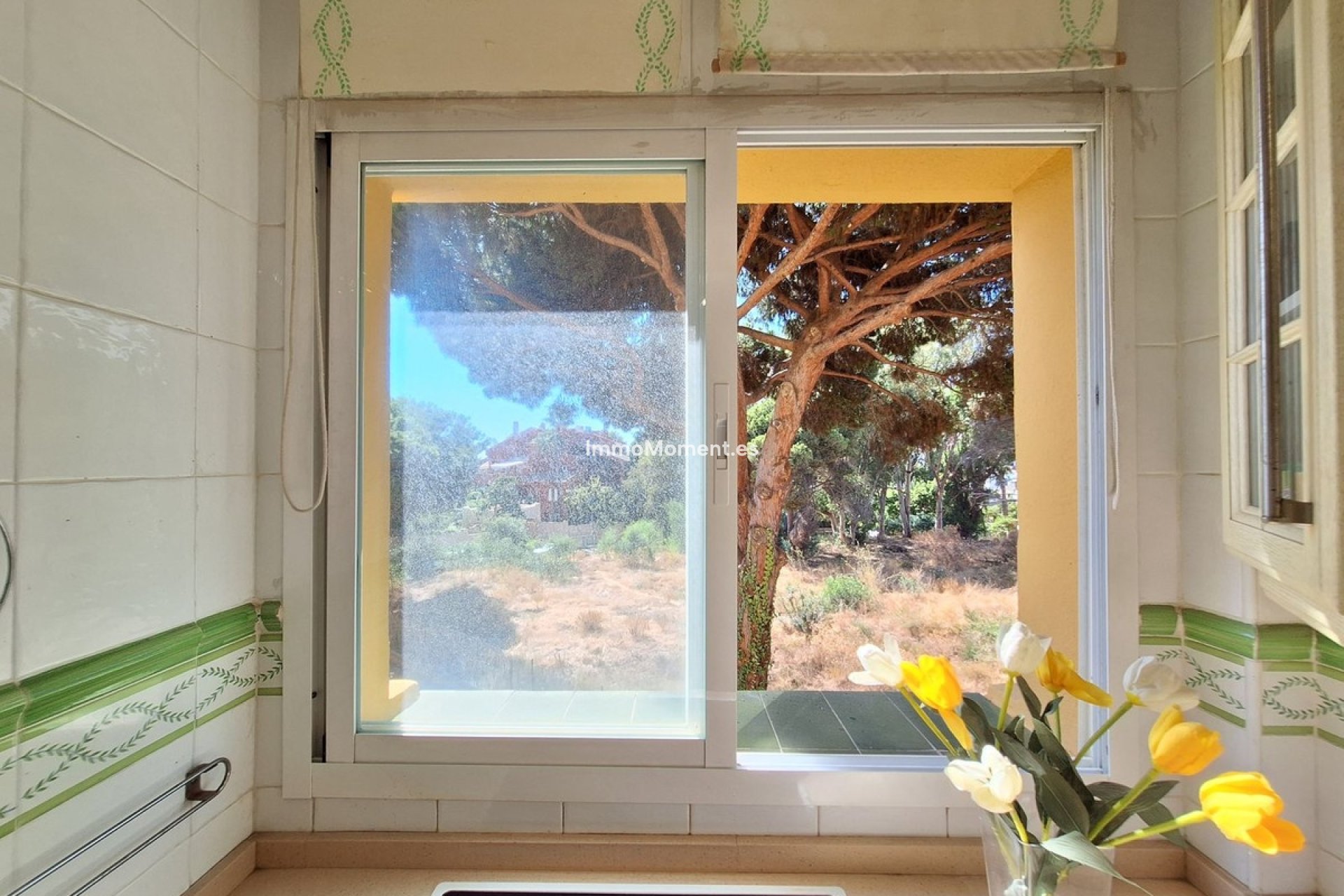 Resale - Apartment - Marbella - Elviria