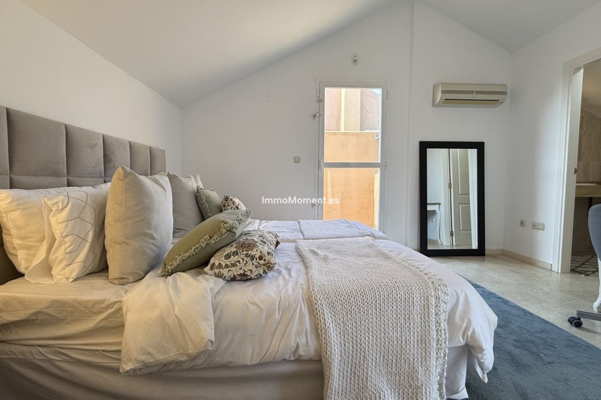 Resale - Apartment - Marbella - Elviria