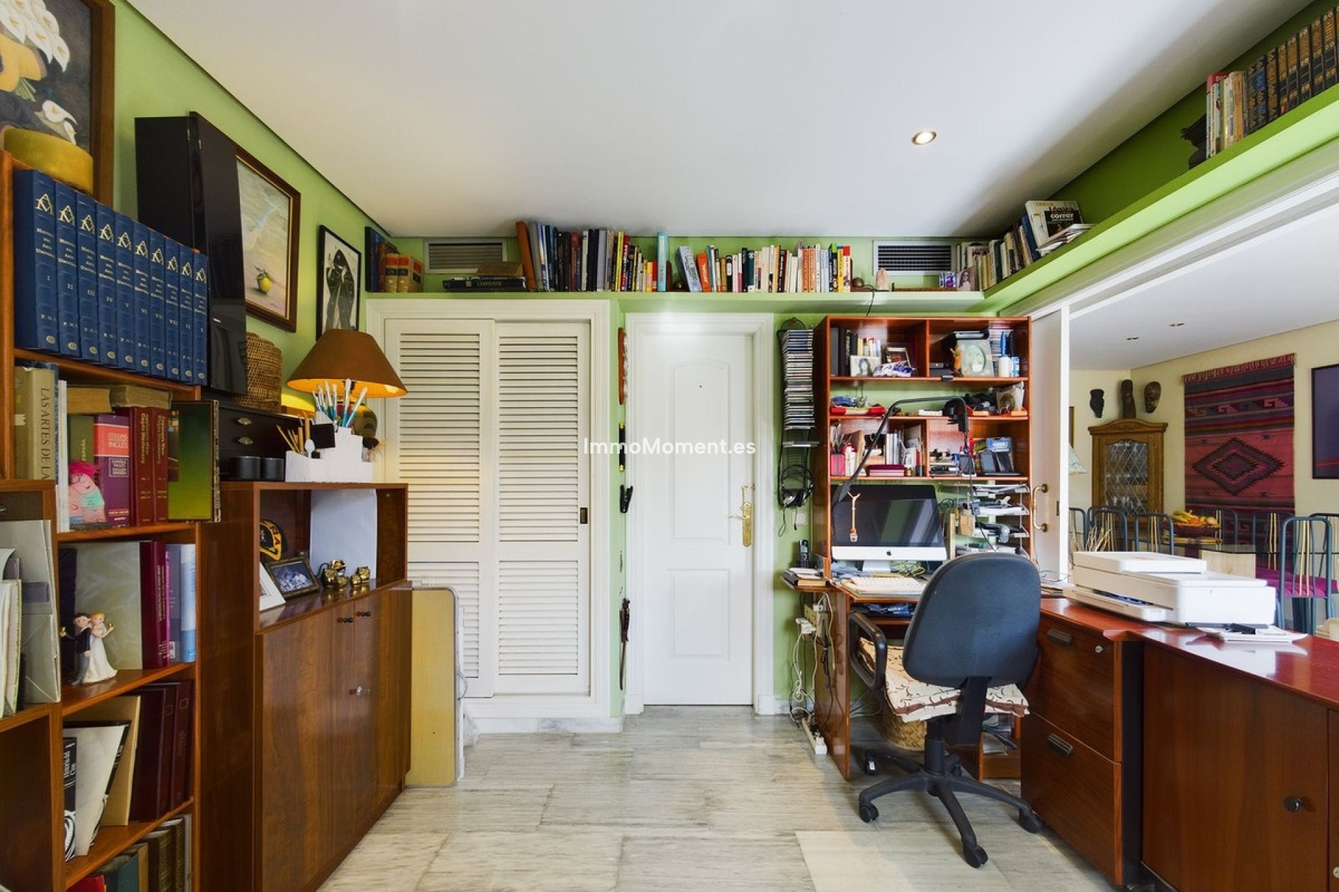 Resale - Apartment - Marbella - Elviria