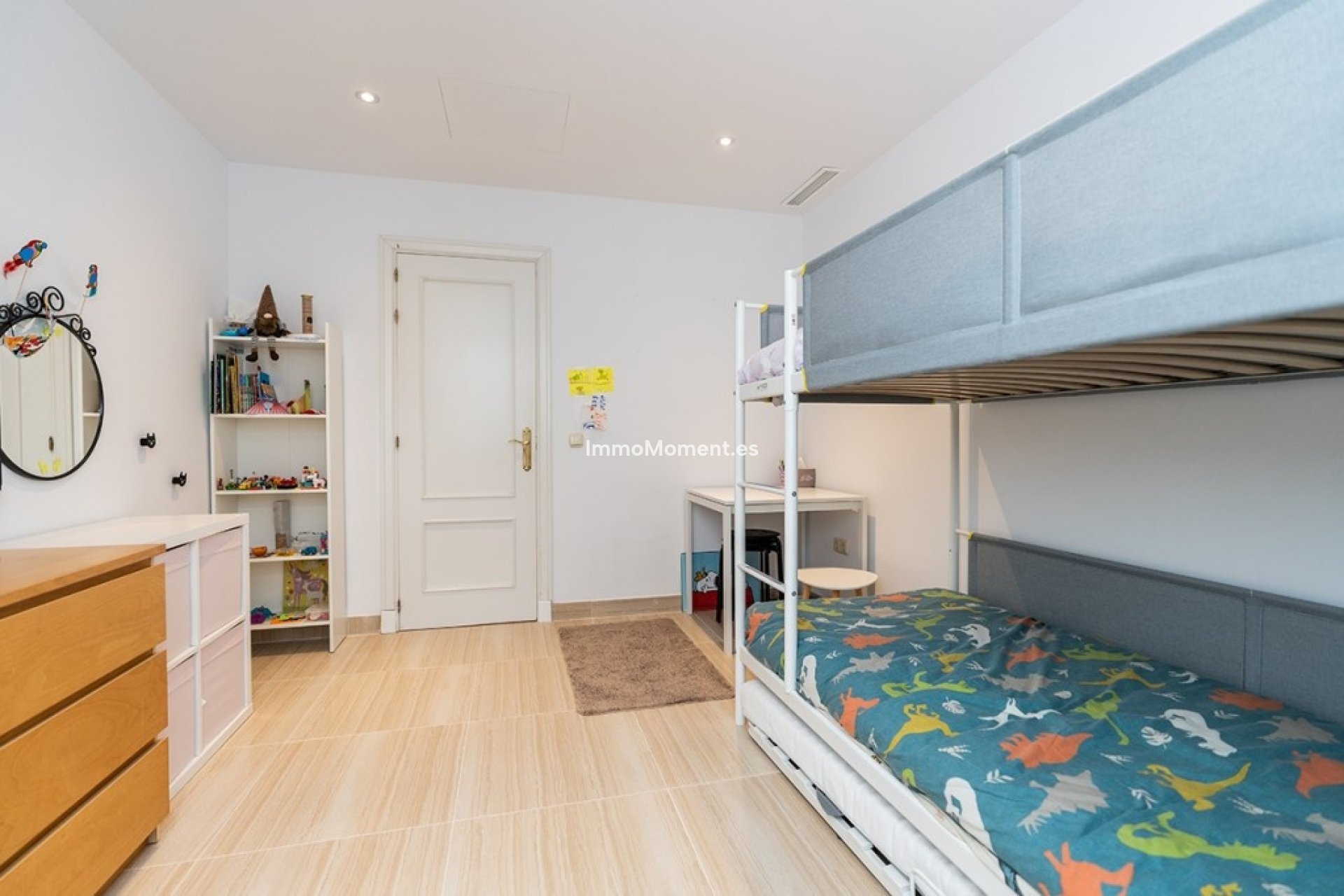 Resale - Apartment - Marbella - Elviria