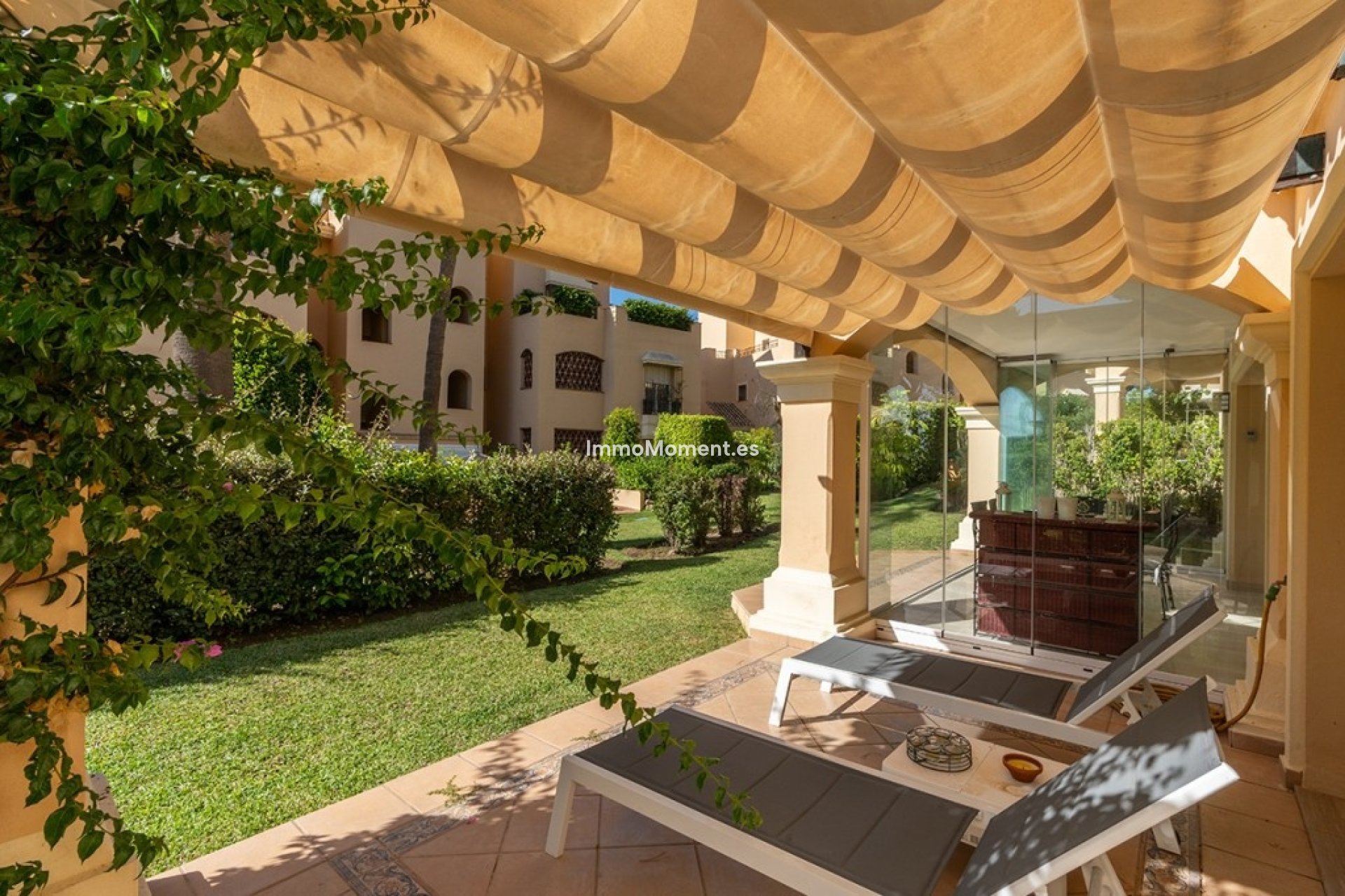 Resale - Apartment - Marbella - Elviria