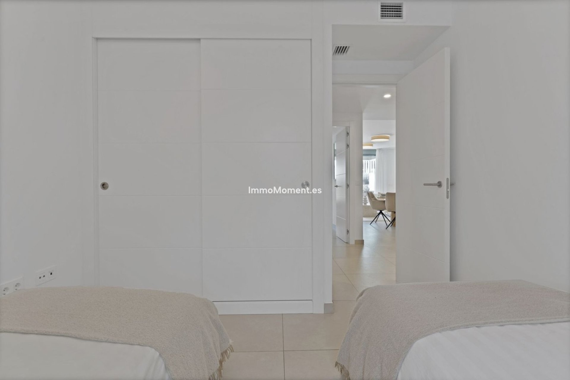 Resale - Apartment - Marbella - Elviria