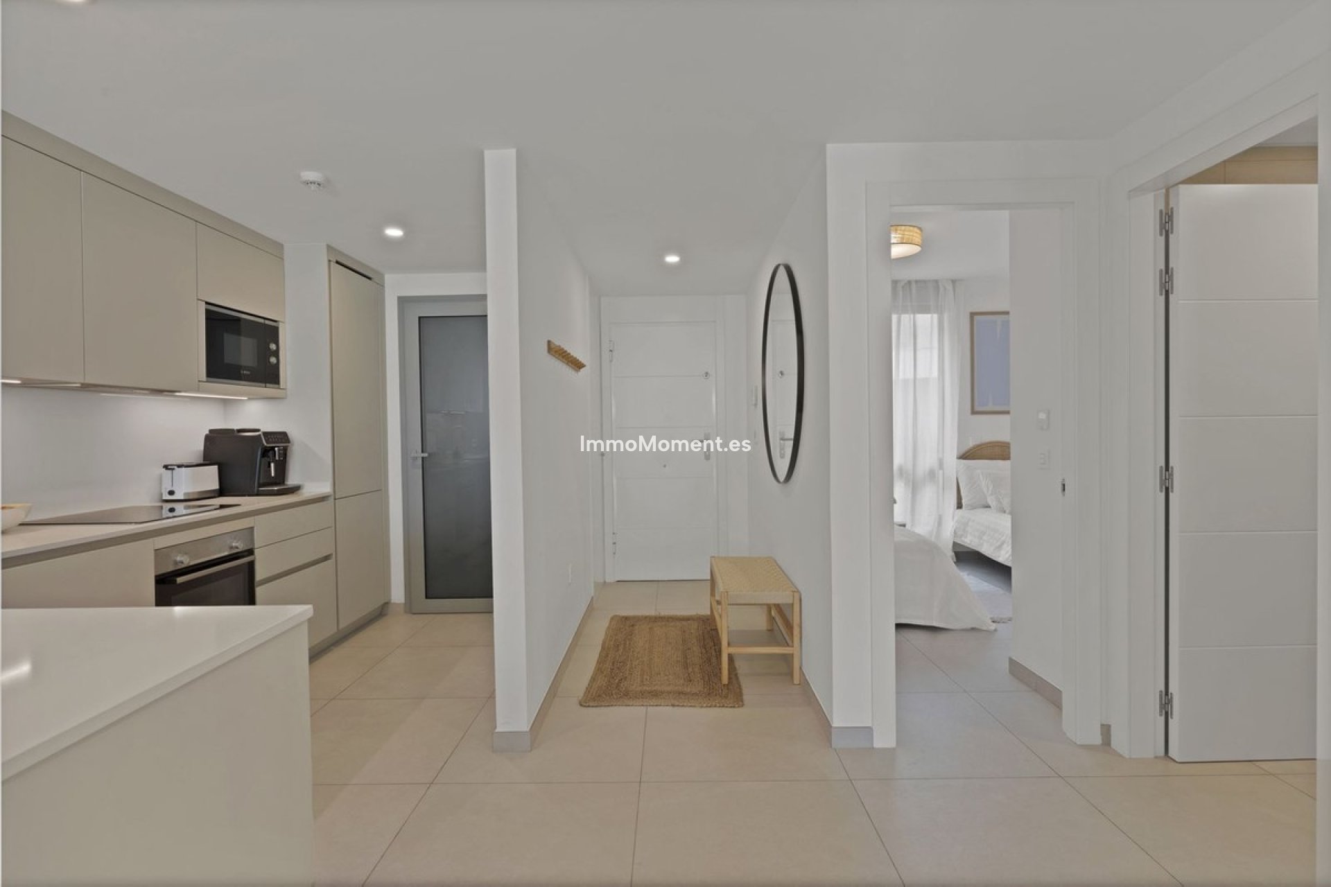 Resale - Apartment - Marbella - Elviria