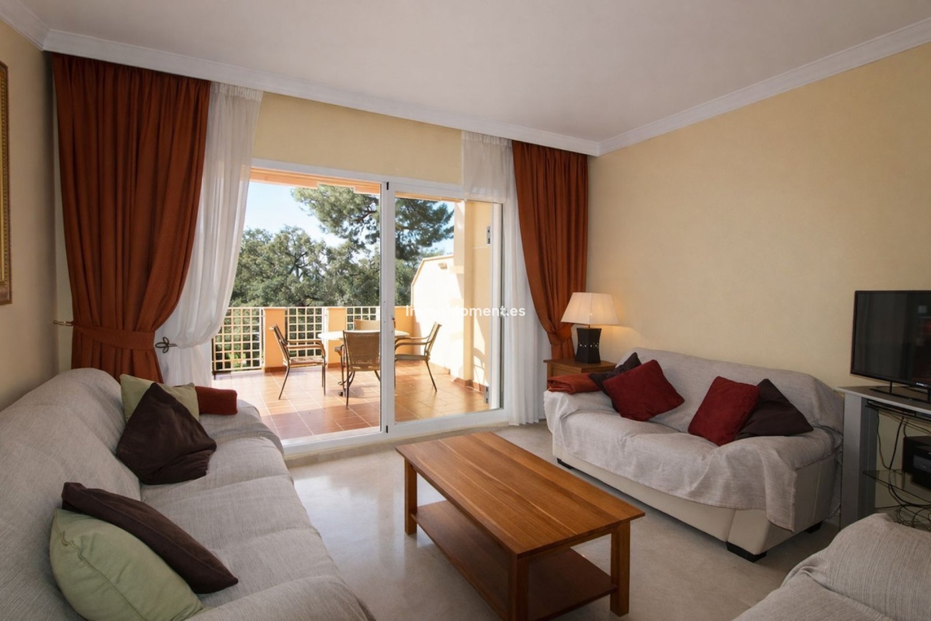 Resale - Apartment - Marbella - Elviria