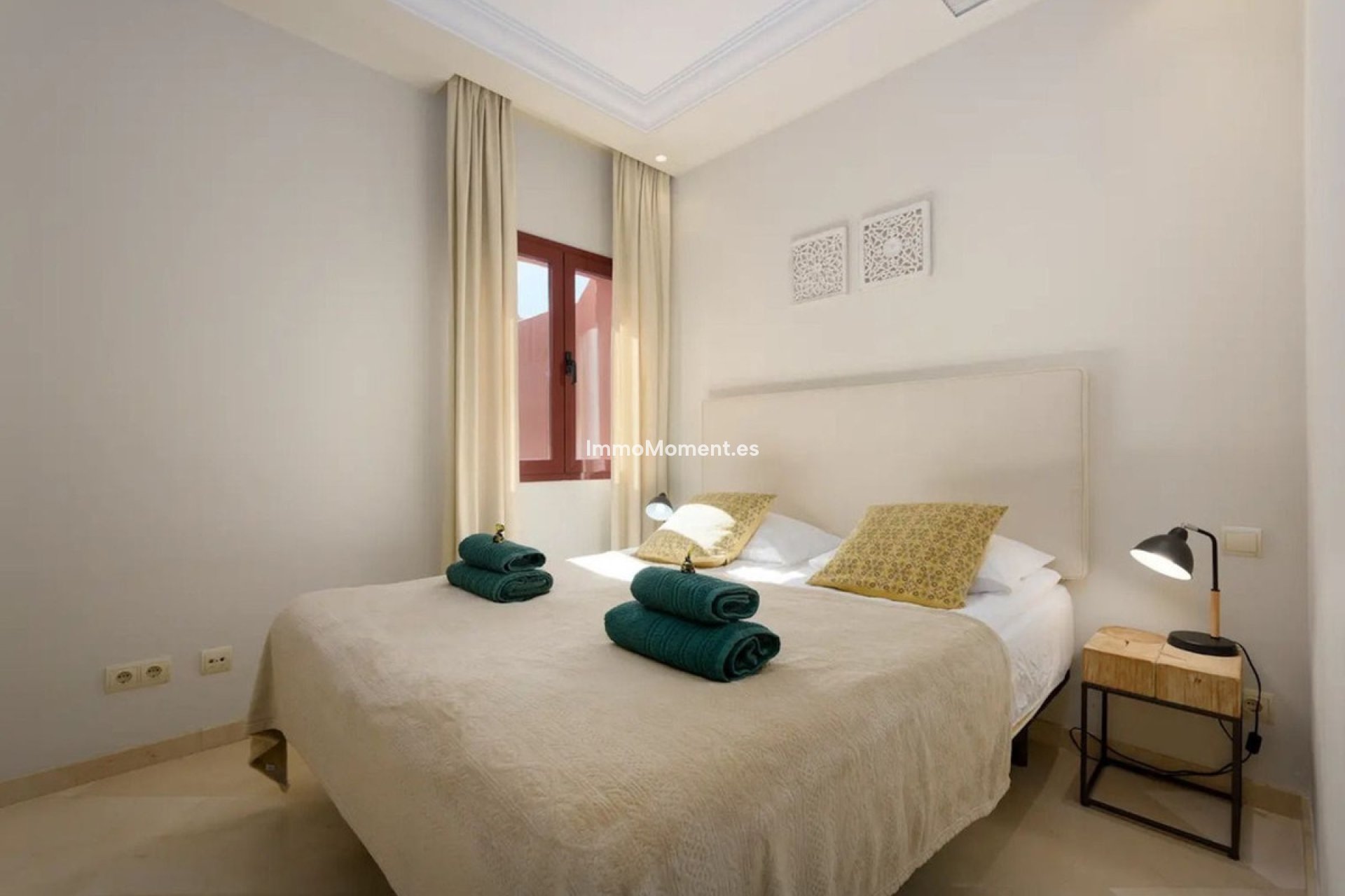 Resale - Apartment - Marbella - Elviria