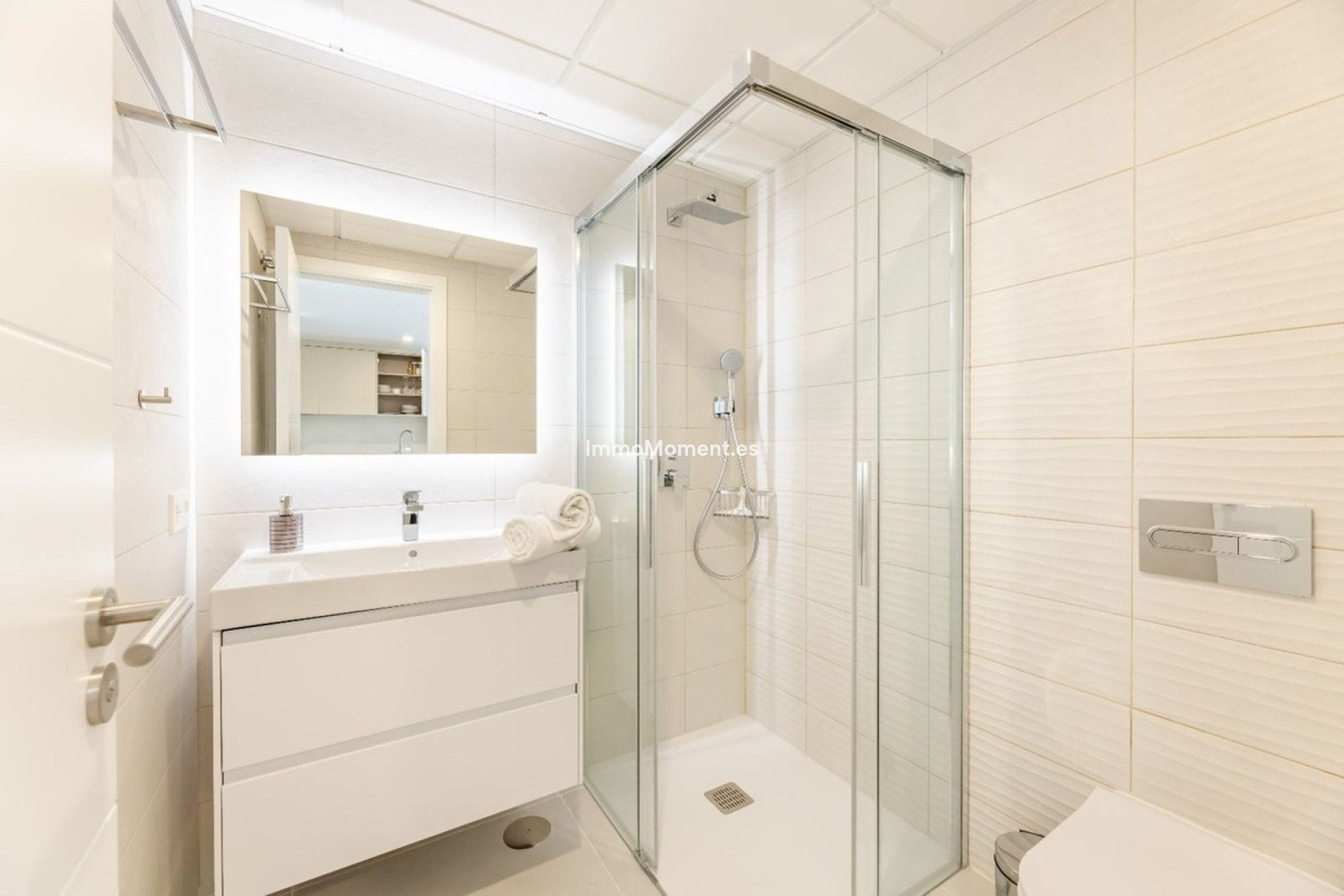 Resale - Apartment - Marbella - Elviria