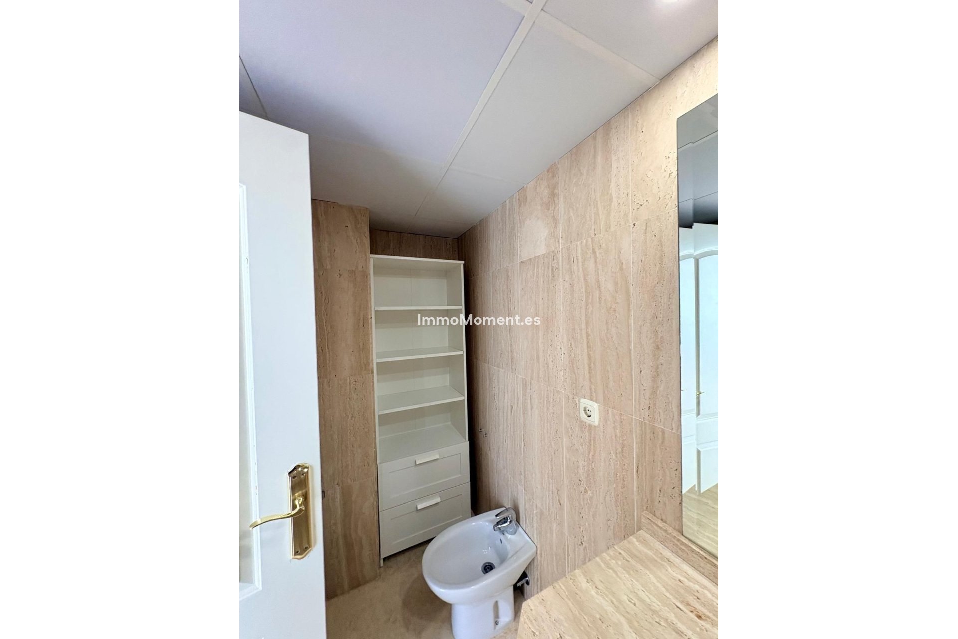 Resale - Apartment - Marbella - Elviria