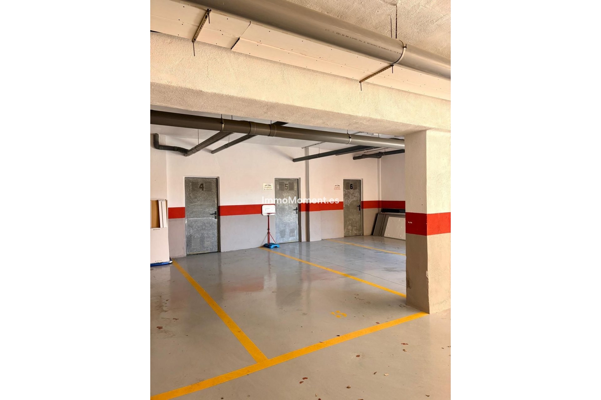 Resale - Apartment - Marbella - Elviria