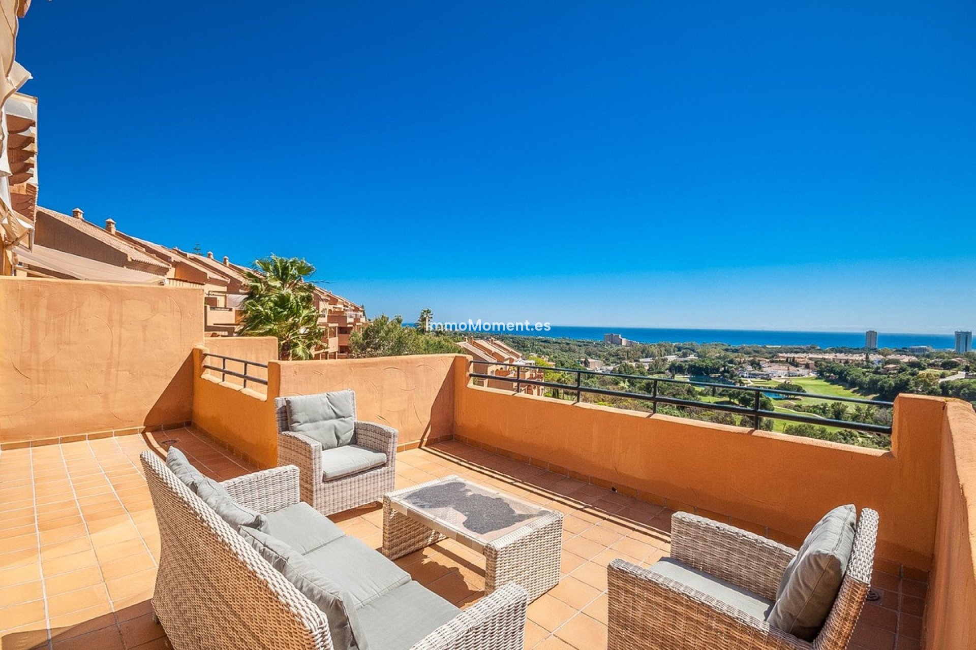 Resale - Apartment - Marbella - Elviria
