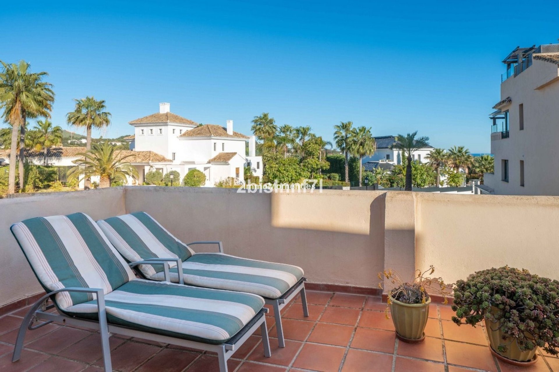 Resale - Apartment - Marbella - Elviria