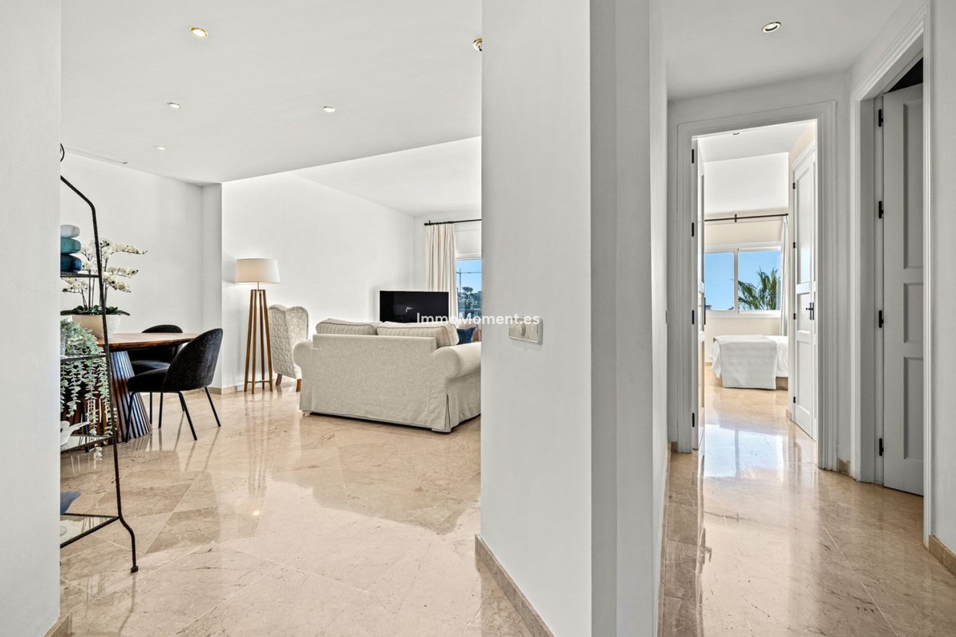 Resale - Apartment - Marbella - Elviria