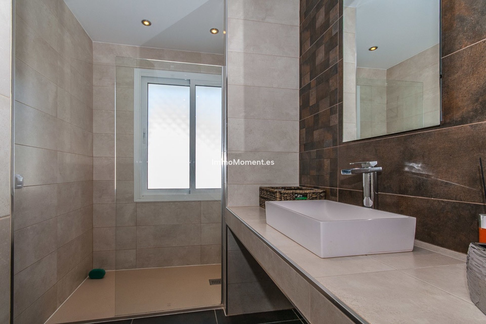 Resale - Apartment - Marbella - Elviria