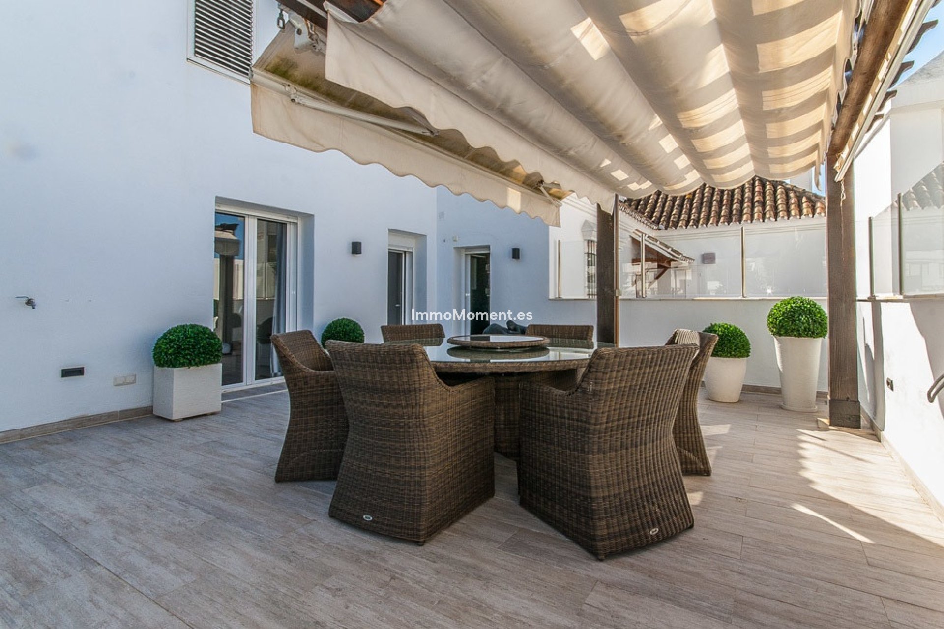 Resale - Apartment - Marbella - Elviria