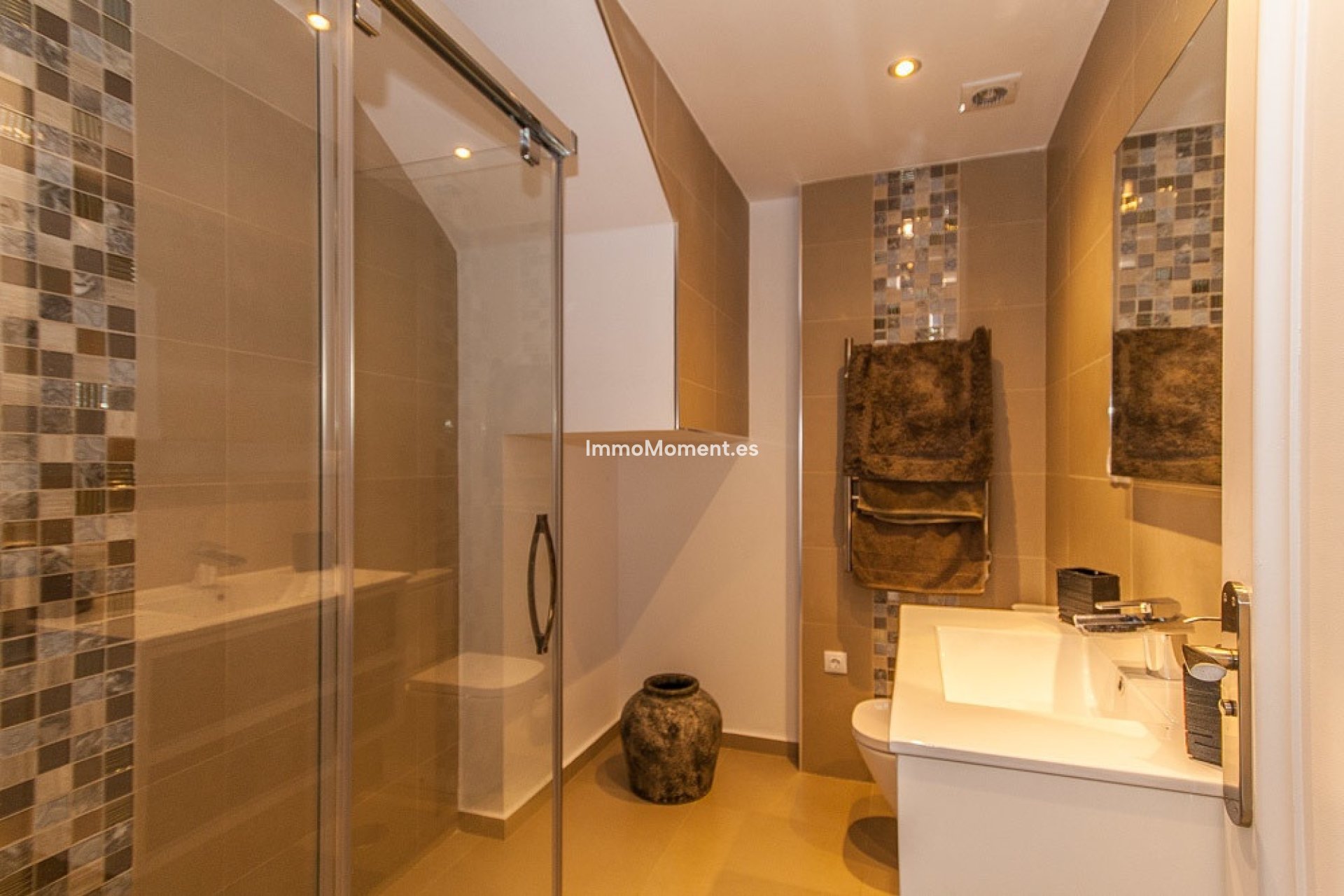 Resale - Apartment - Marbella - Elviria