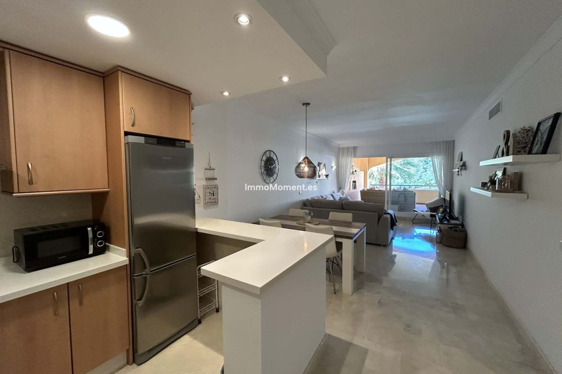 Resale - Apartment - Marbella - Elviria