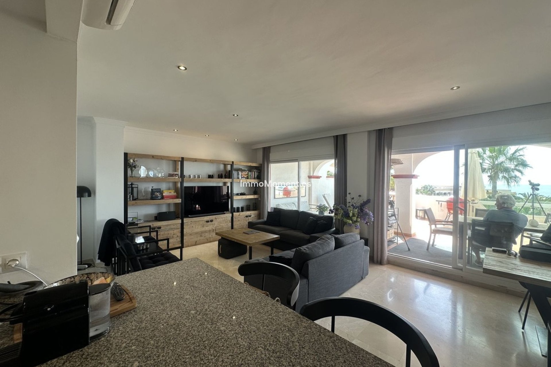 Resale - Apartment - Marbella - Elviria