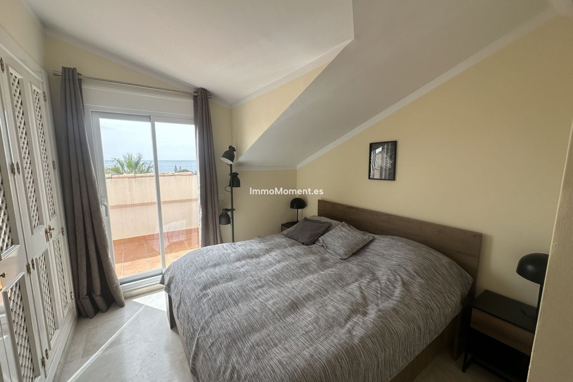 Resale - Apartment - Marbella - Elviria