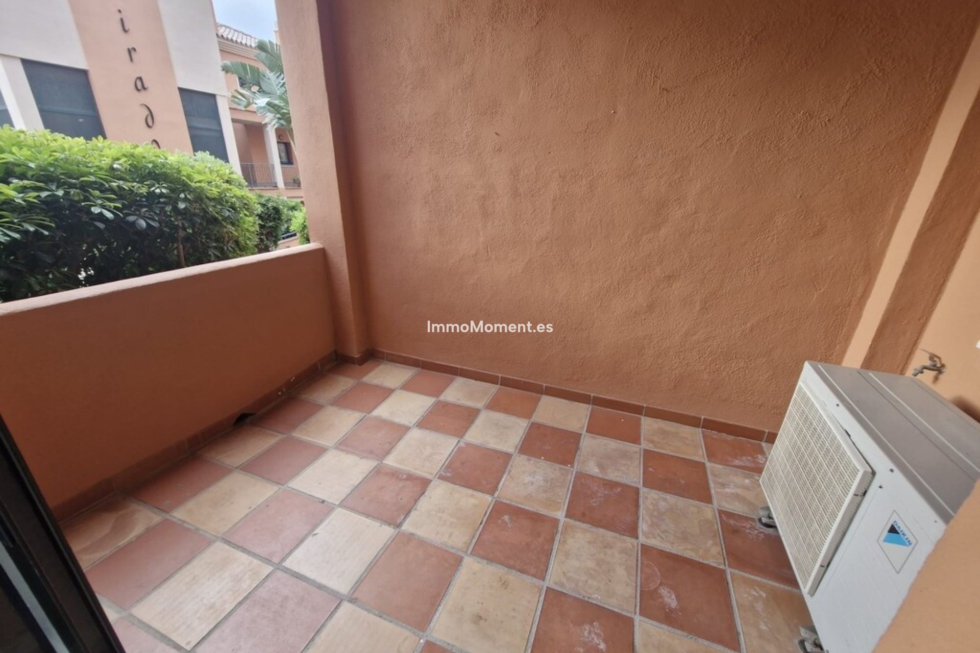 Resale - Apartment - Marbella - Elviria