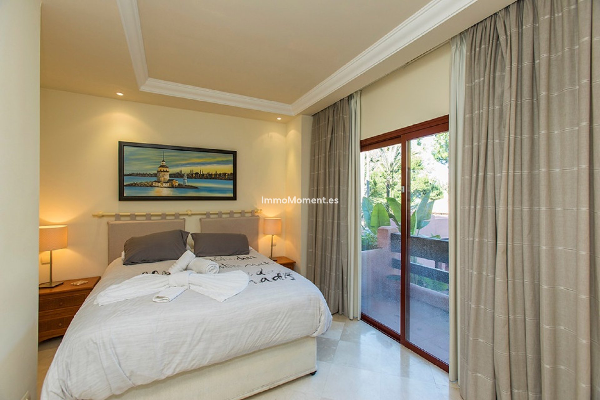 Resale - Apartment - Marbella - Elviria