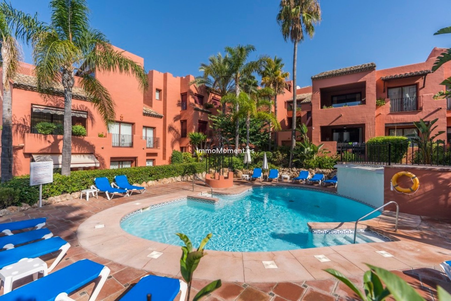 Resale - Apartment - Marbella - Elviria