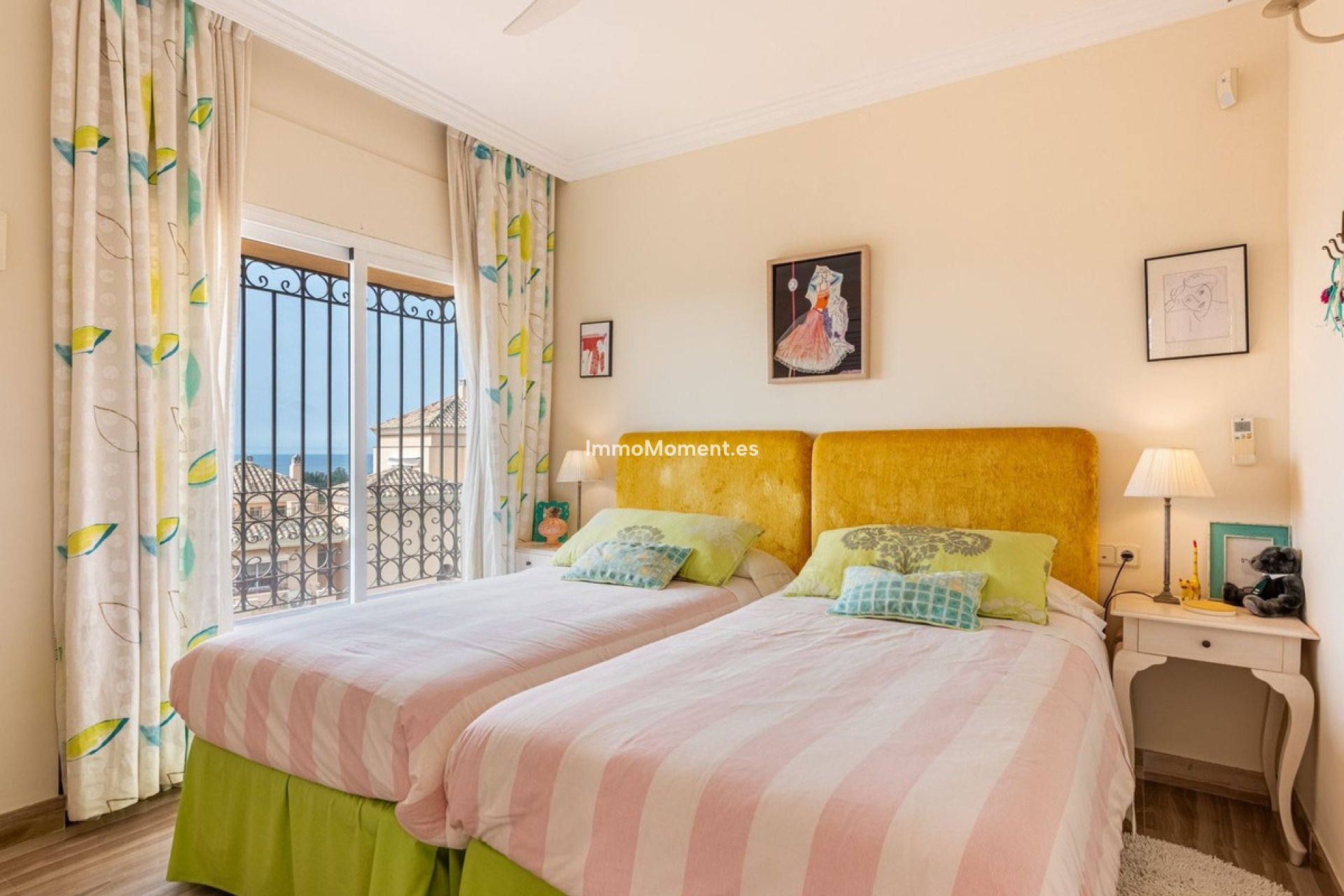 Resale - Apartment - Marbella - Elviria