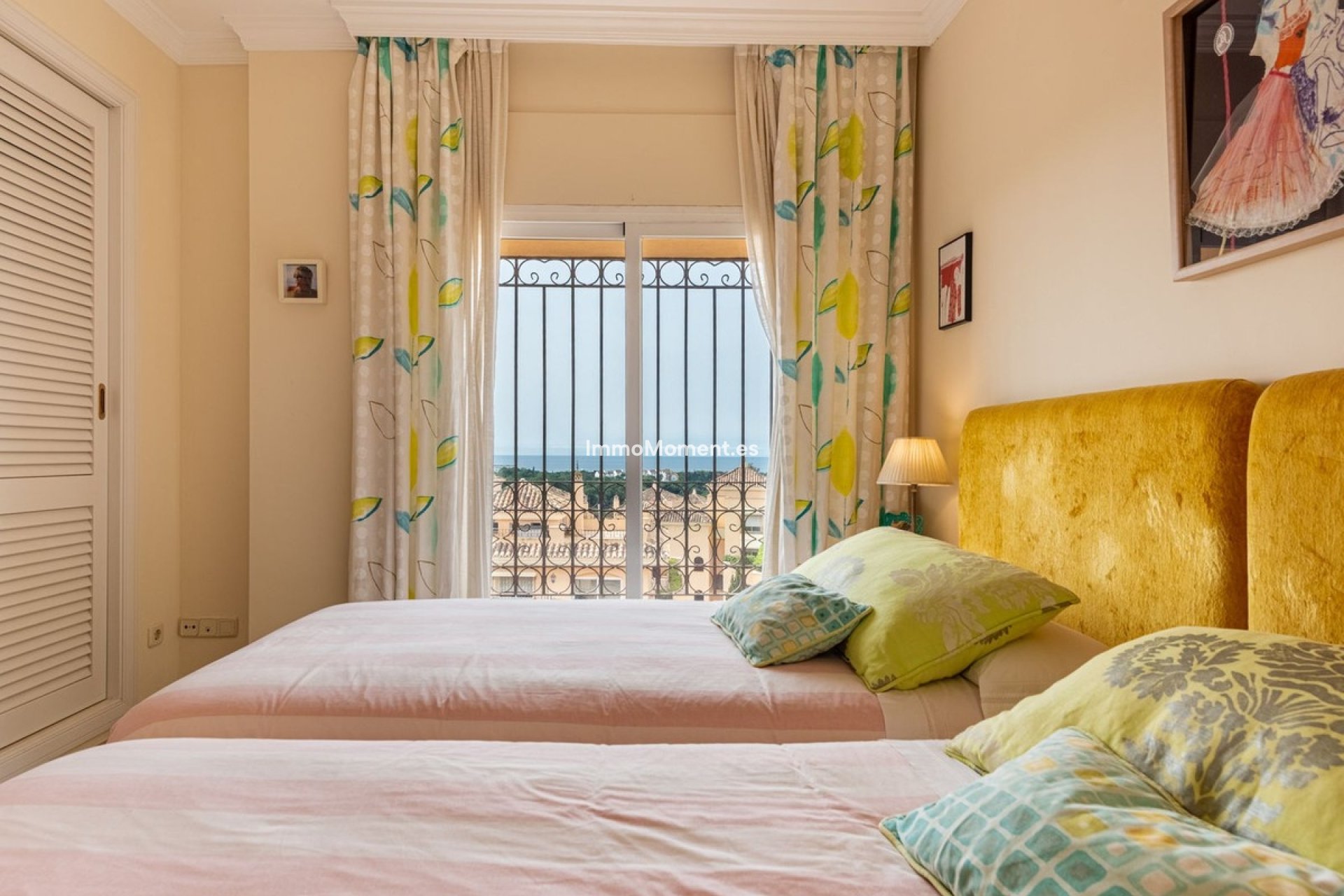 Resale - Apartment - Marbella - Elviria
