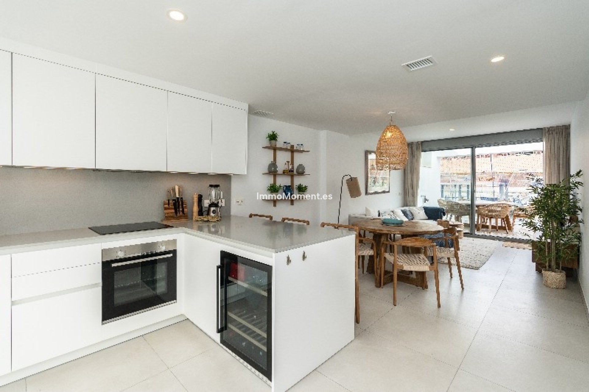 Resale - Apartment - Marbella - Elviria