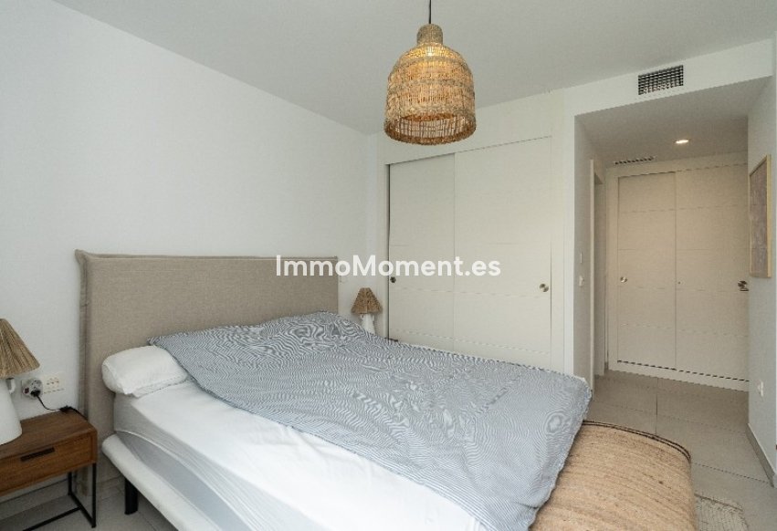 Resale - Apartment - Marbella - Elviria