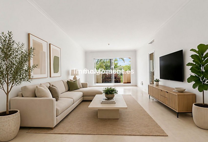 Resale - Apartment - Marbella - Elviria