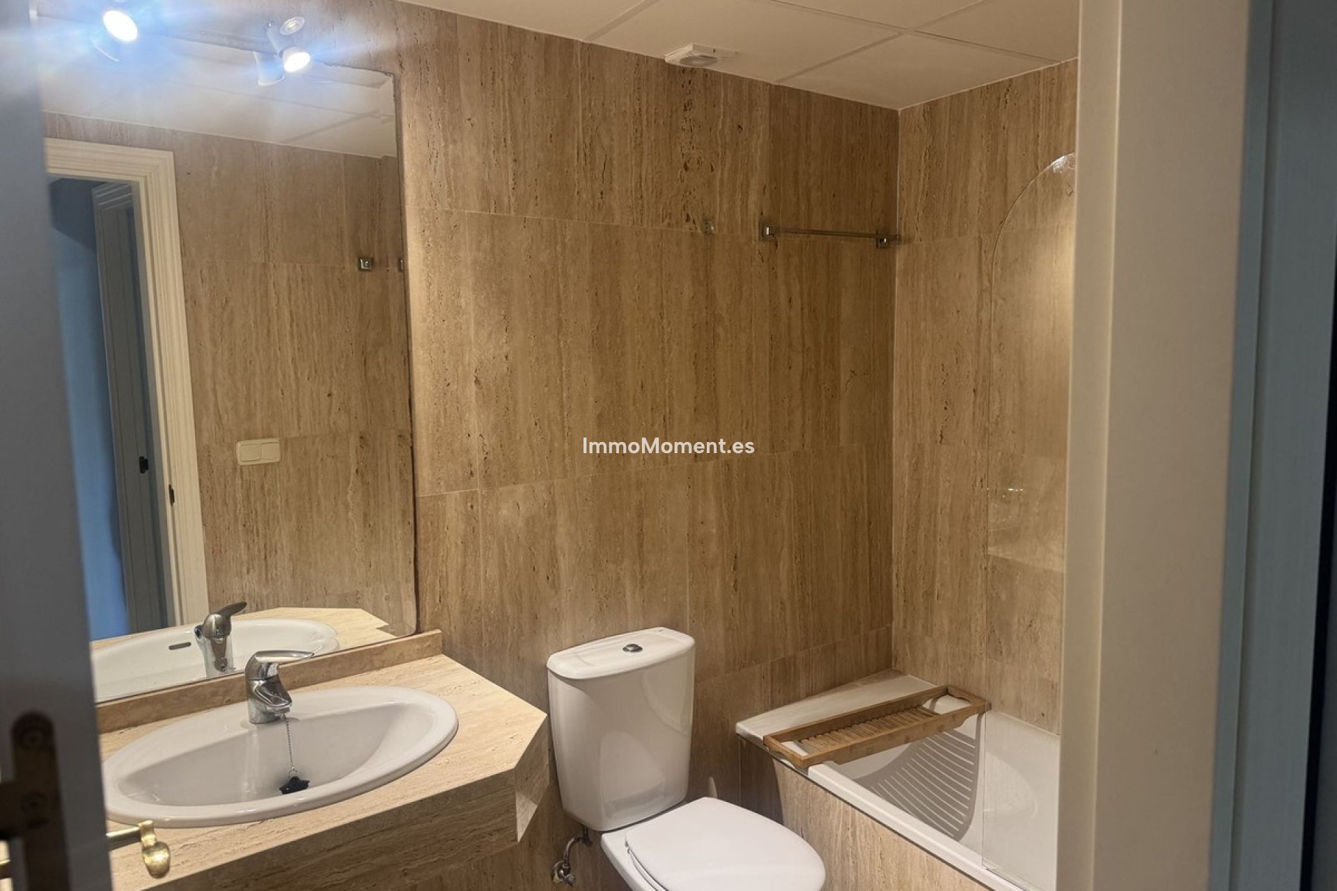 Resale - Apartment - Marbella - Elviria