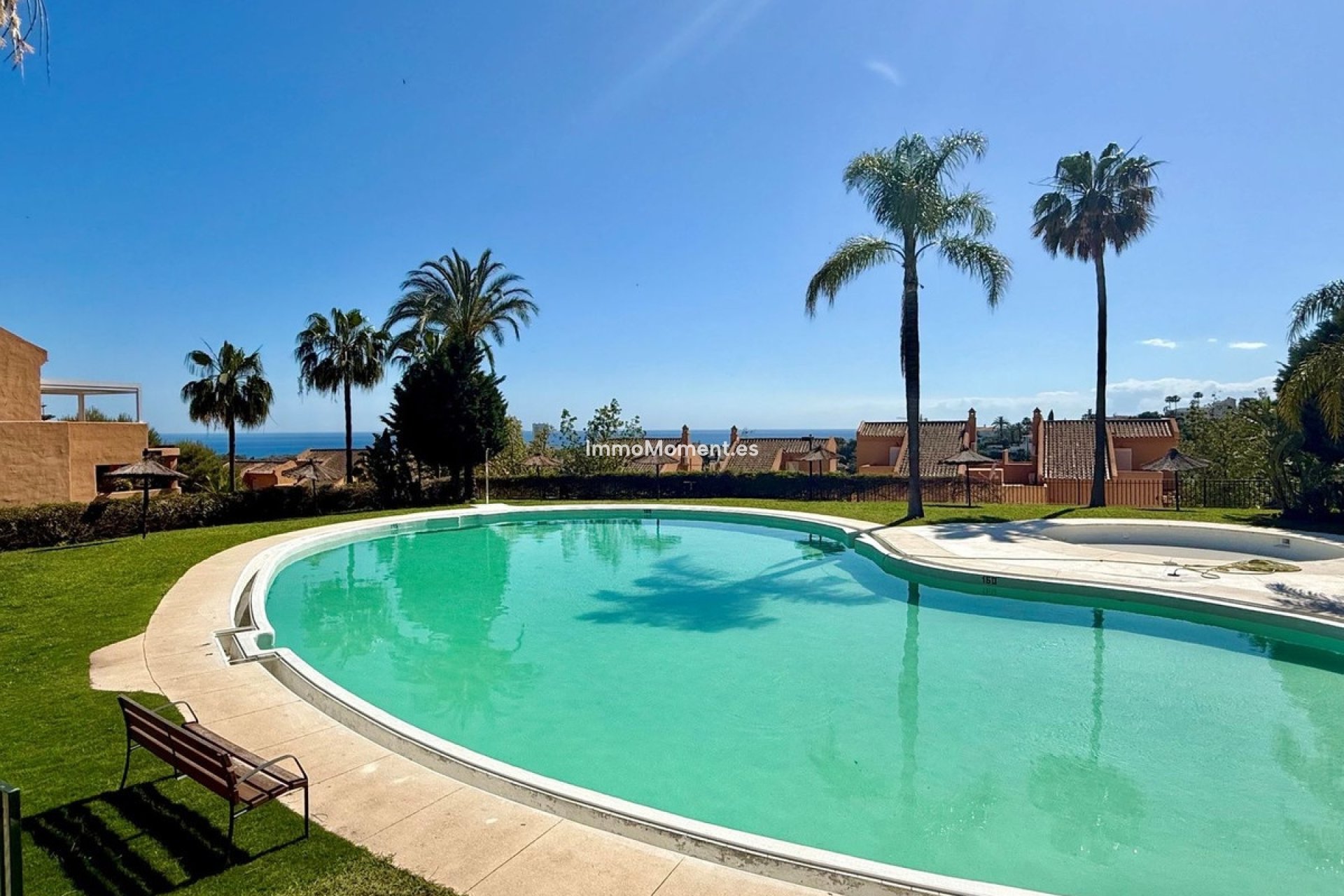 Resale - Apartment - Marbella - Elviria
