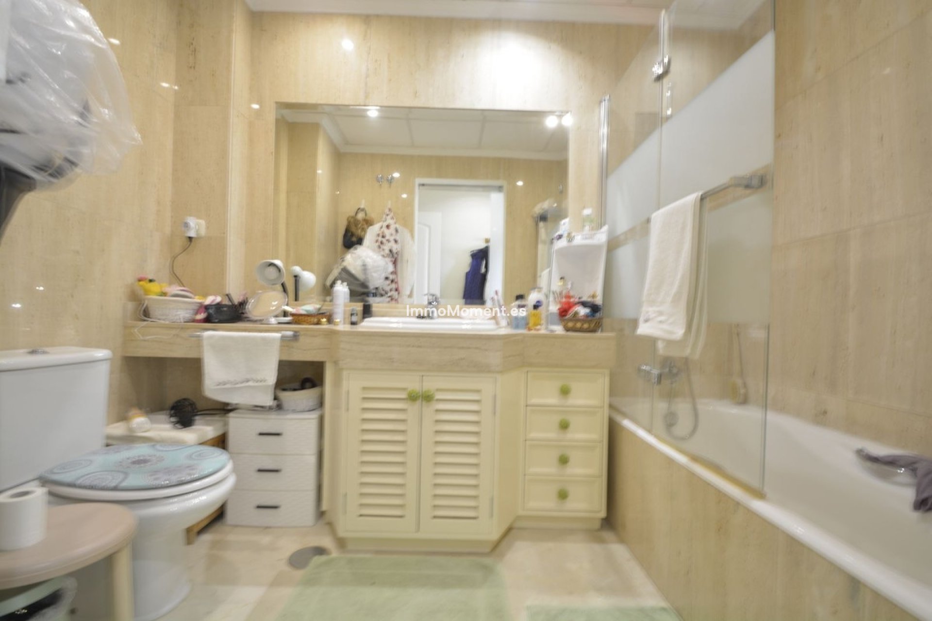 Resale - Apartment - Marbella - Elviria