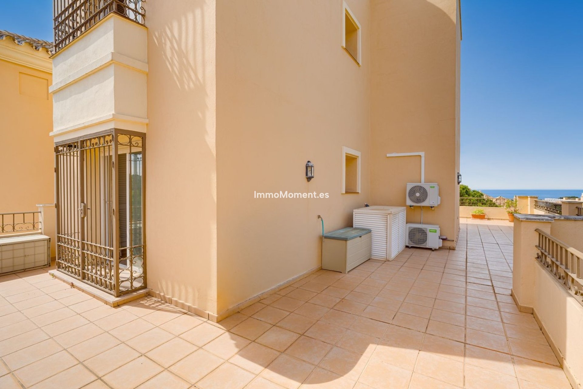 Resale - Apartment - Marbella - Elviria