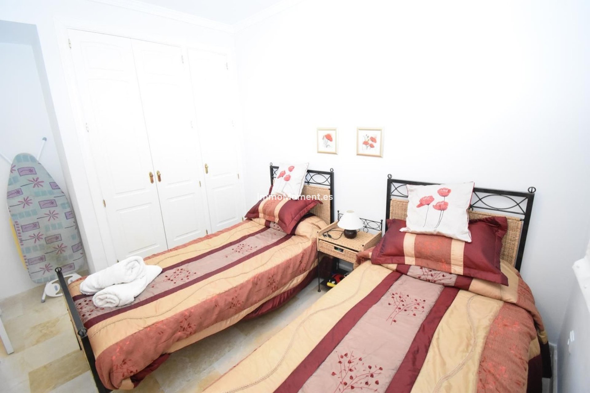 Resale - Apartment - Marbella - Elviria