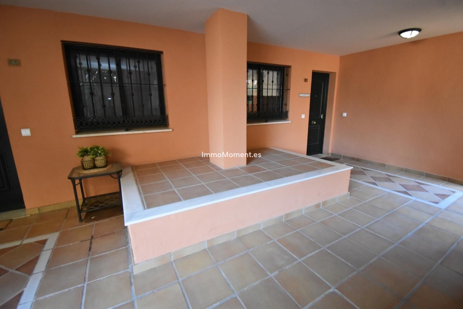 Resale - Apartment - Marbella - Elviria