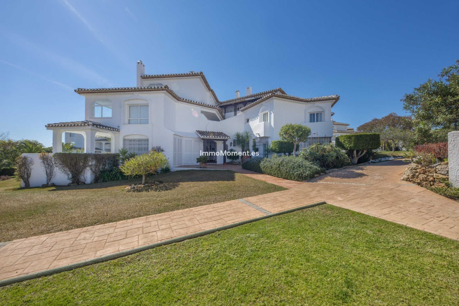Resale - Apartment - Marbella - Elviria
