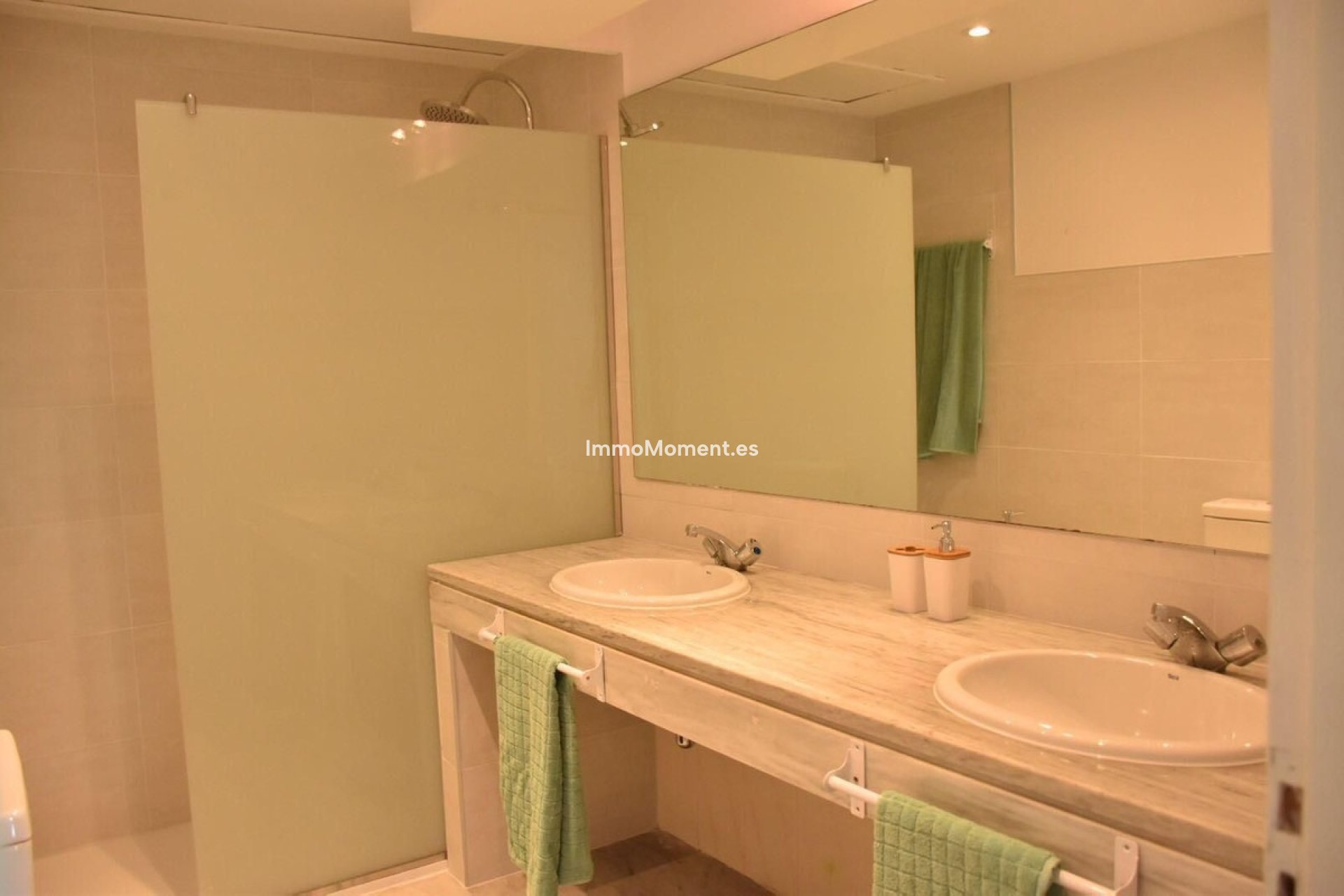 Resale - Apartment - Marbella - Elviria