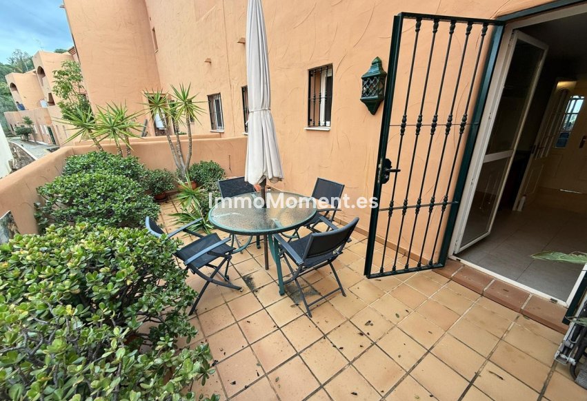 Resale - Apartment - Marbella - Elviria