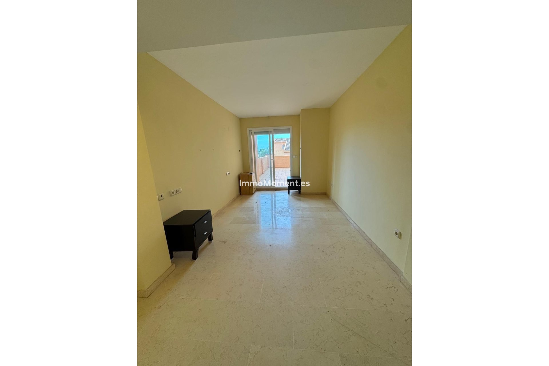 Resale - Apartment - Marbella - Elviria