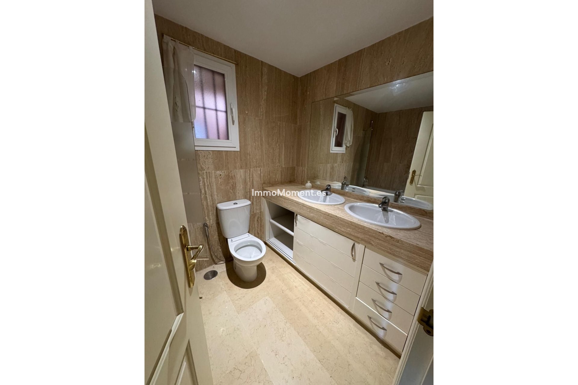 Resale - Apartment - Marbella - Elviria